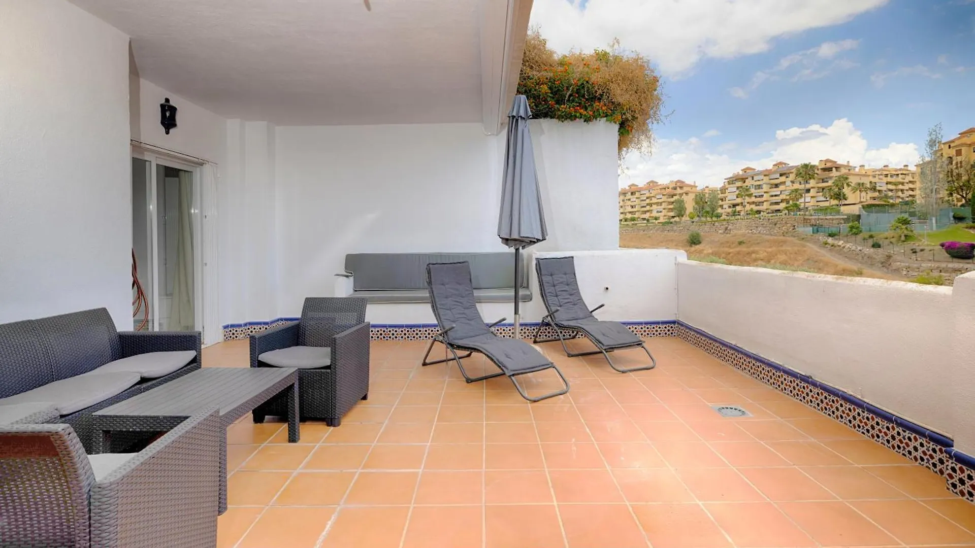 Lunymar Selwo Estepona By La Maison Marbella Rentals Apartment
