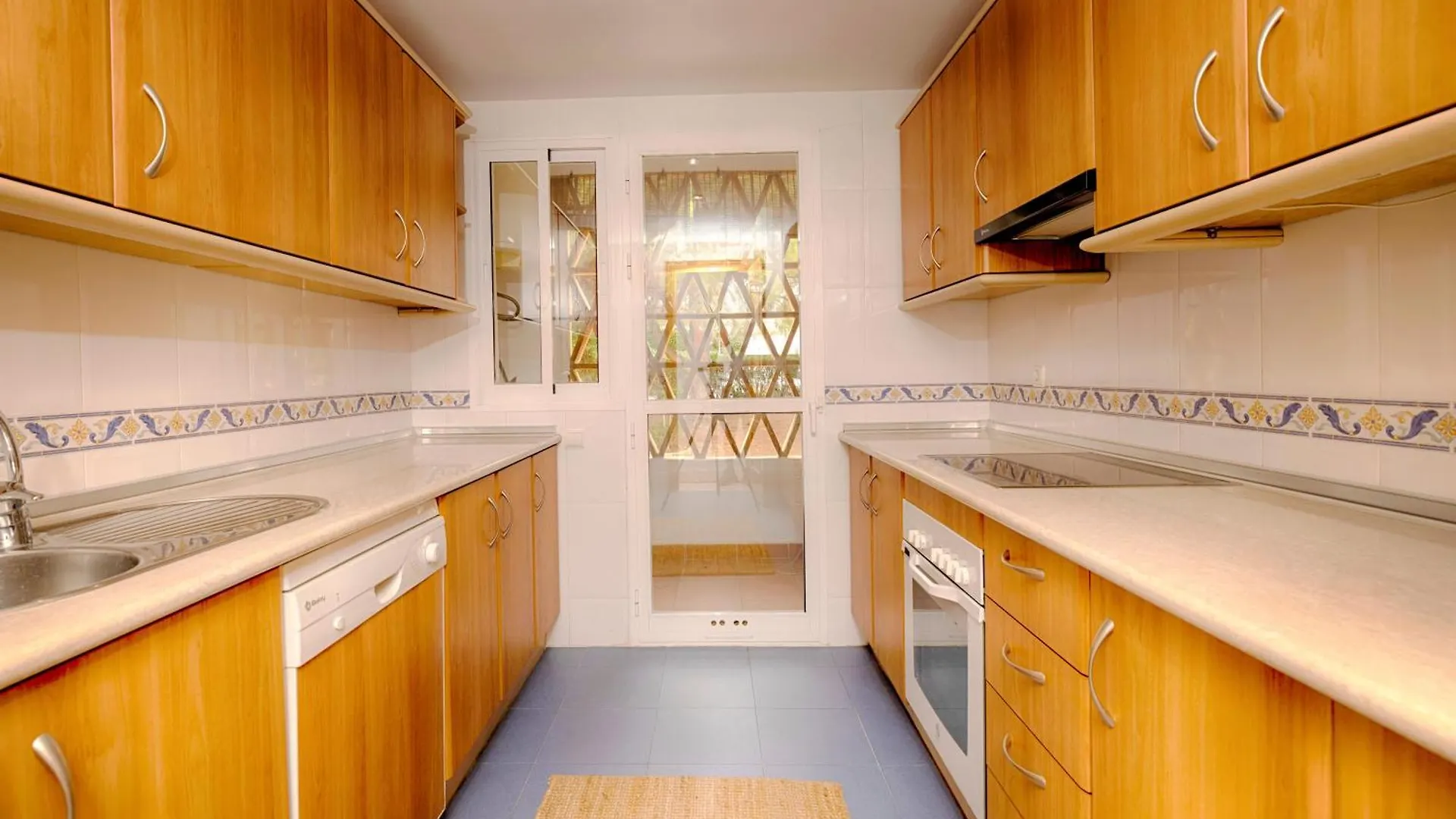 Apartment Lunymar Selwo Estepona By La Maison Marbella Rentals