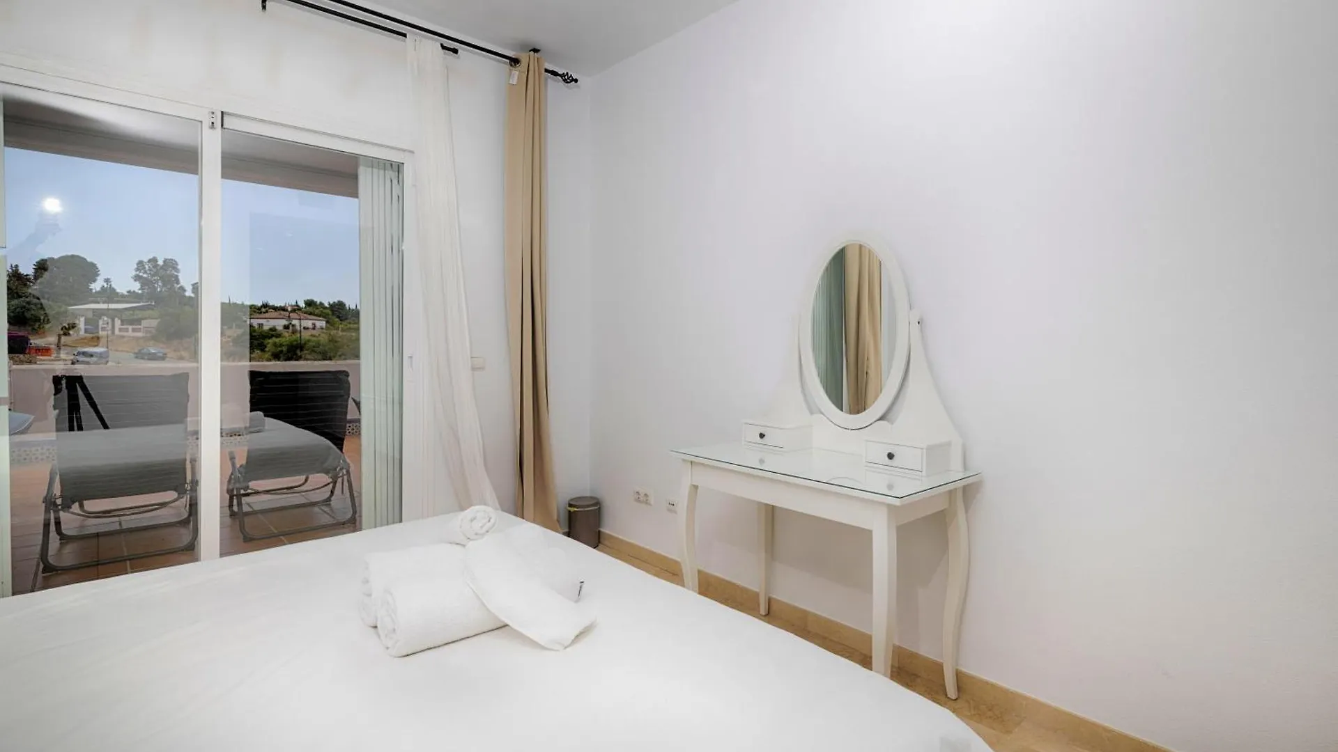 Lunymar Selwo Estepona By La Maison Marbella Rentals