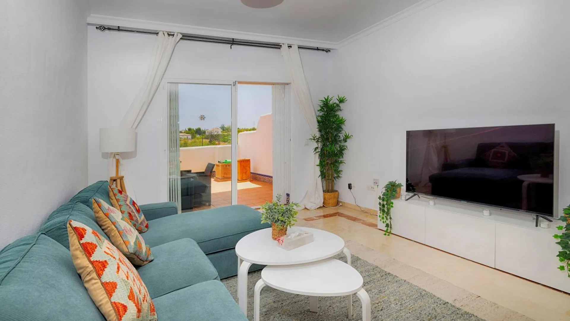 Apartment Lunymar Selwo Estepona By La Maison Marbella Rentals Spain