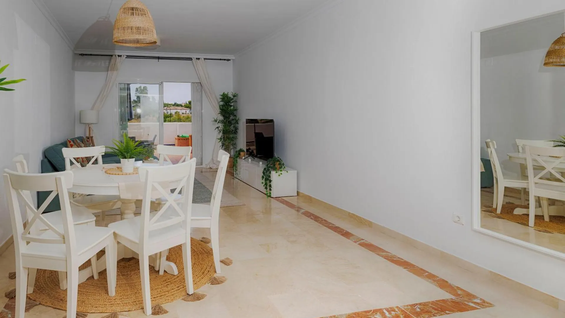 Apartment Lunymar Selwo Estepona By La Maison Marbella Rentals