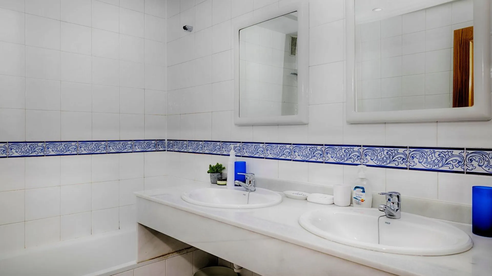Apartment Lunymar Selwo Estepona By La Maison Marbella Rentals Spain