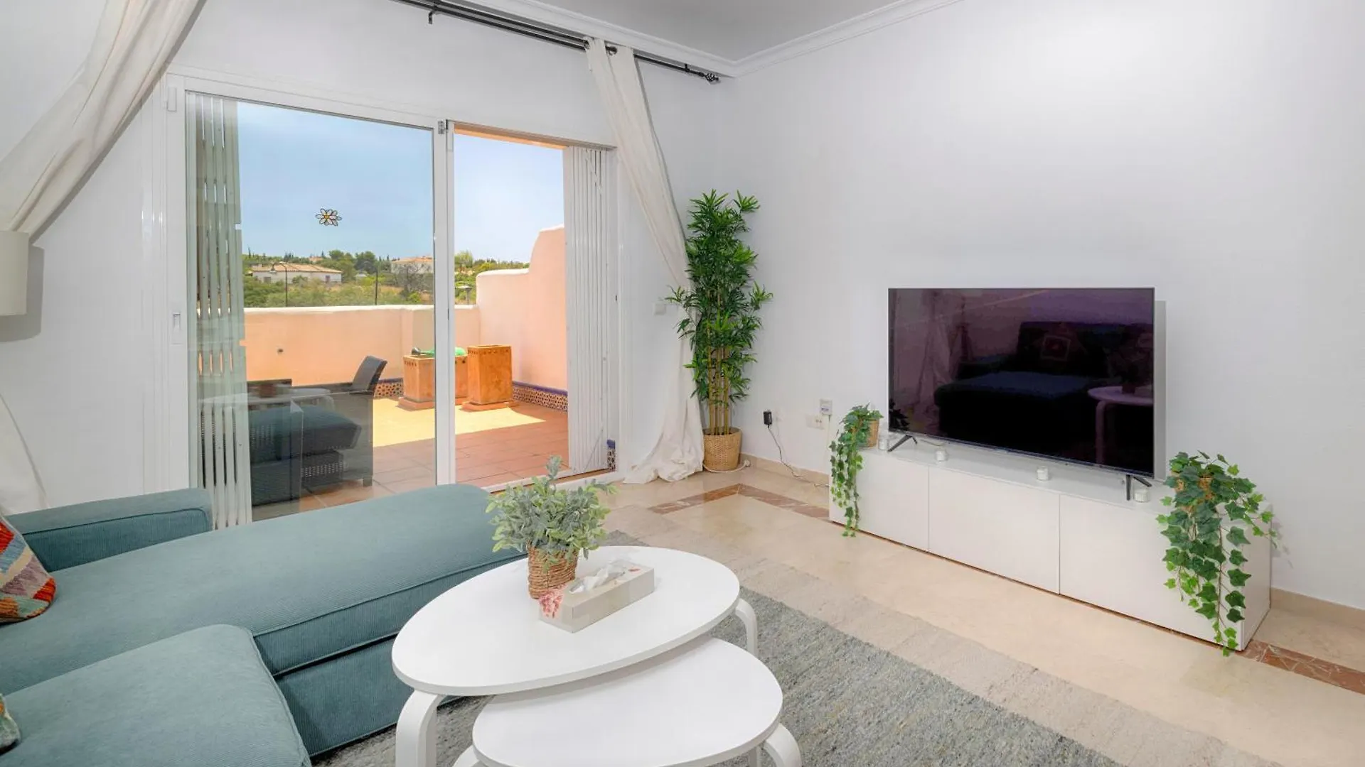 Lunymar Selwo Estepona By La Maison Marbella Rentals Apartment