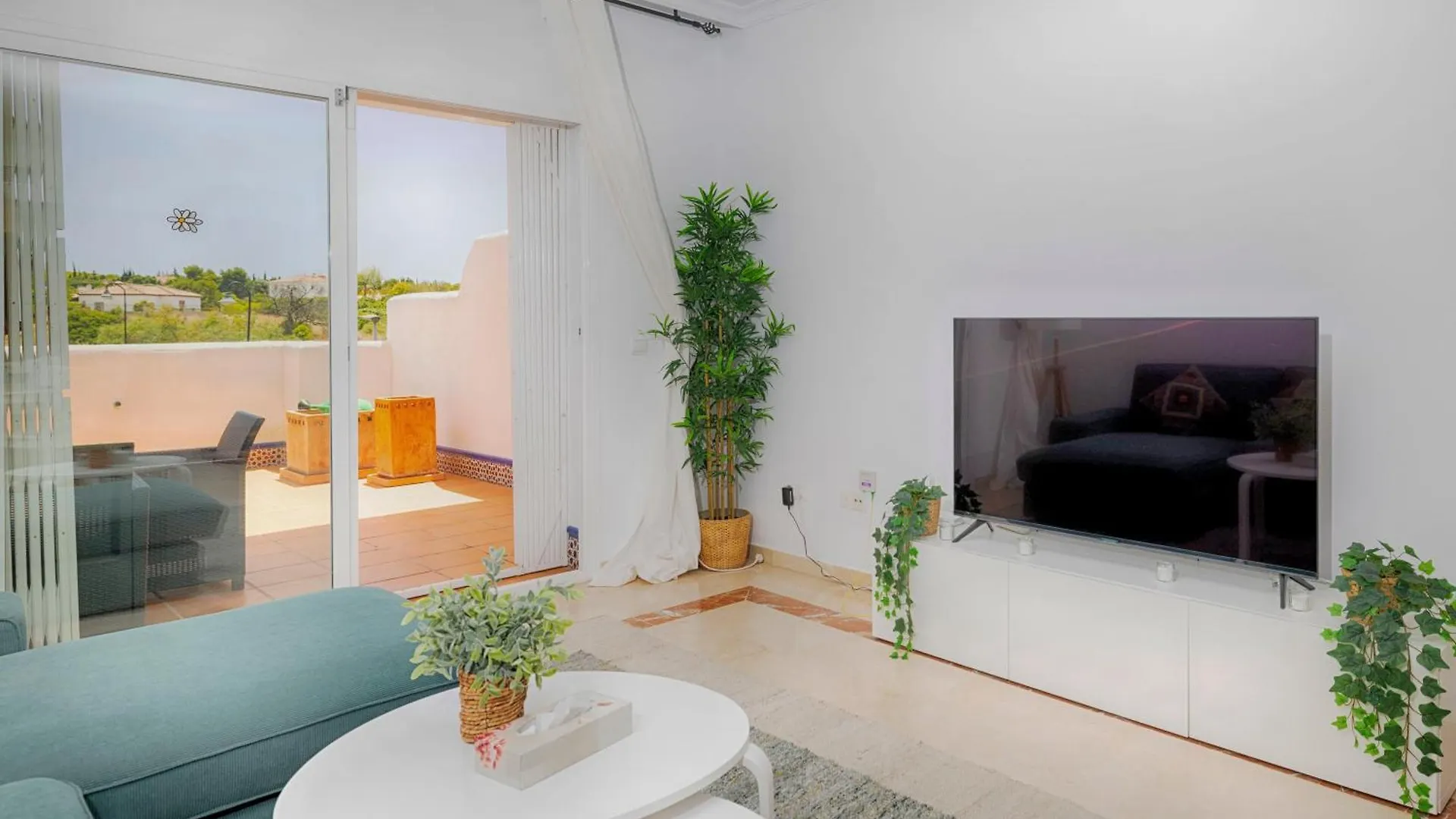 Lunymar Selwo Estepona By La Maison Marbella Rentals
