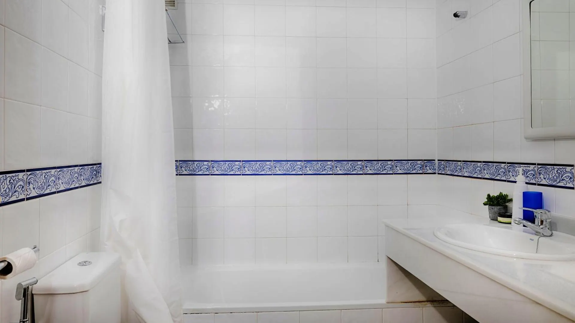 Apartment Lunymar Selwo Estepona By La Maison Marbella Rentals