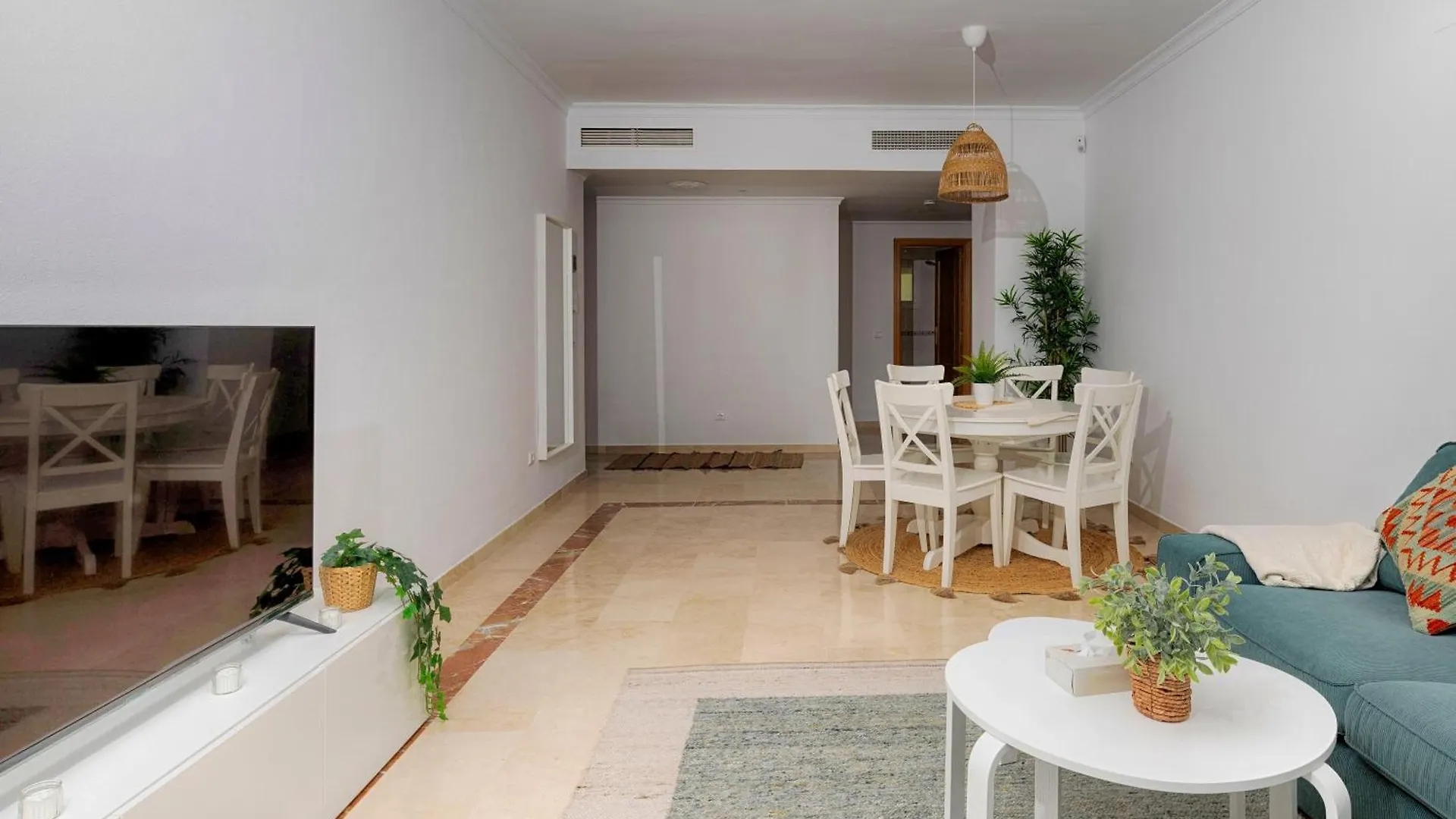 Lunymar Selwo Estepona By La Maison Marbella Rentals Apartment
